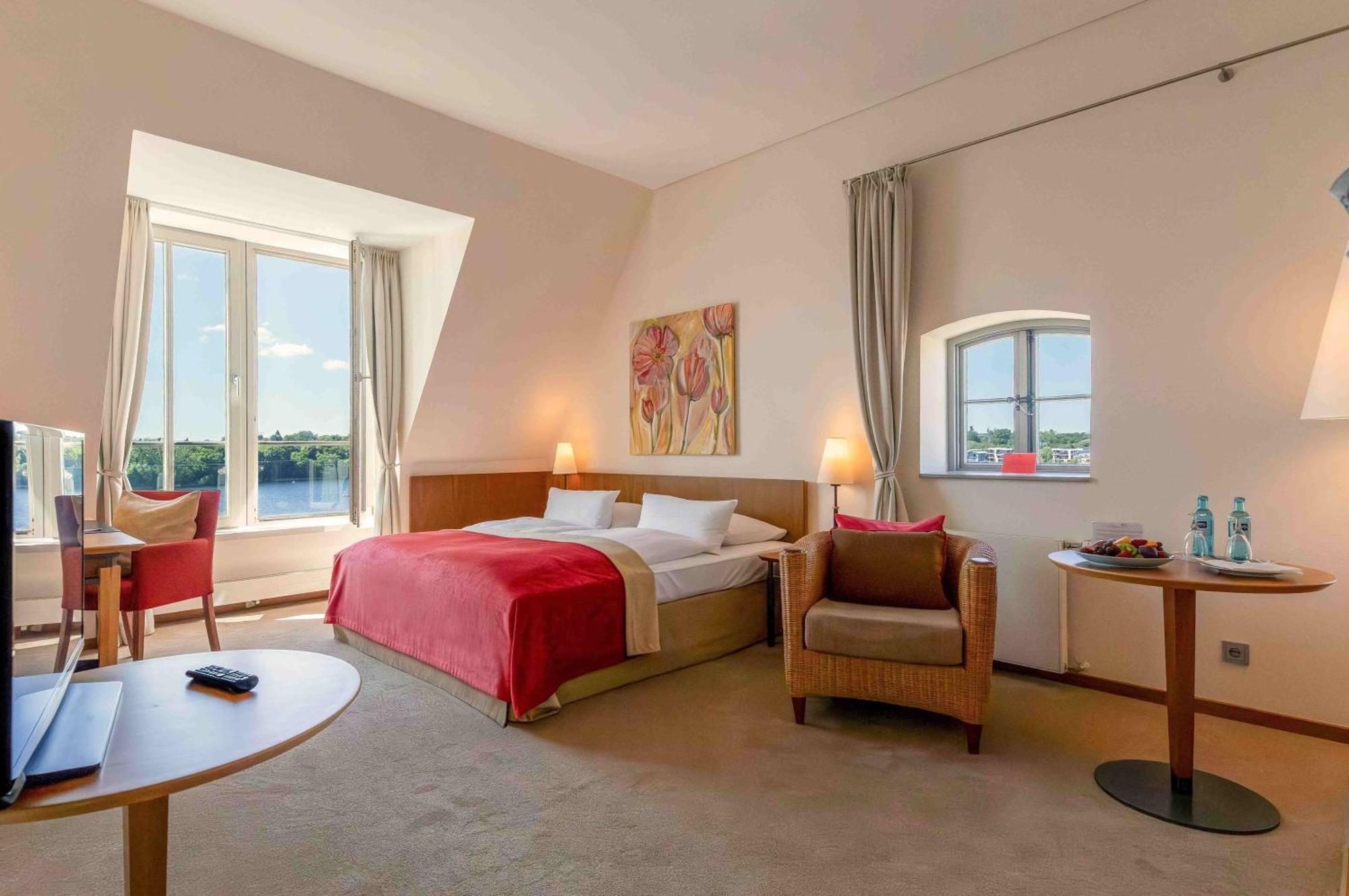 Hotel Speicher Am Ziegelsee Schwerin  Bagian luar foto